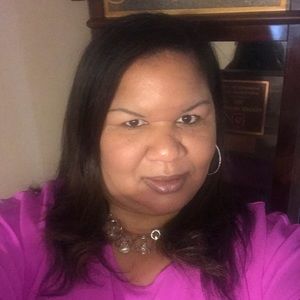 Meet your Posher, Felicia